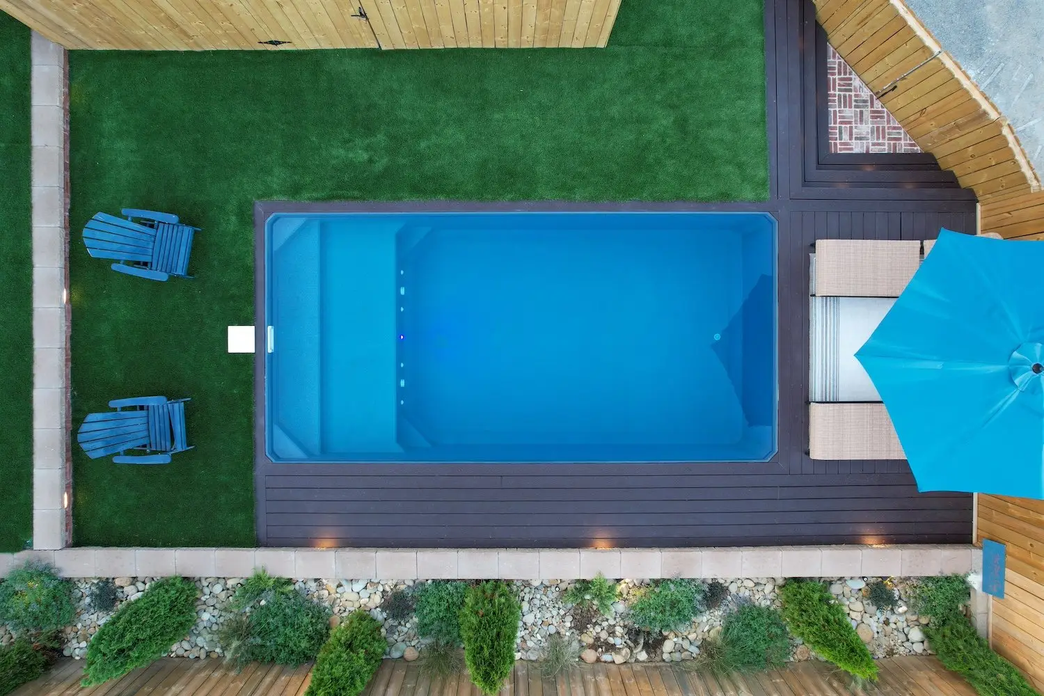 plunge-pool-turf-003-65b5bbe01221e